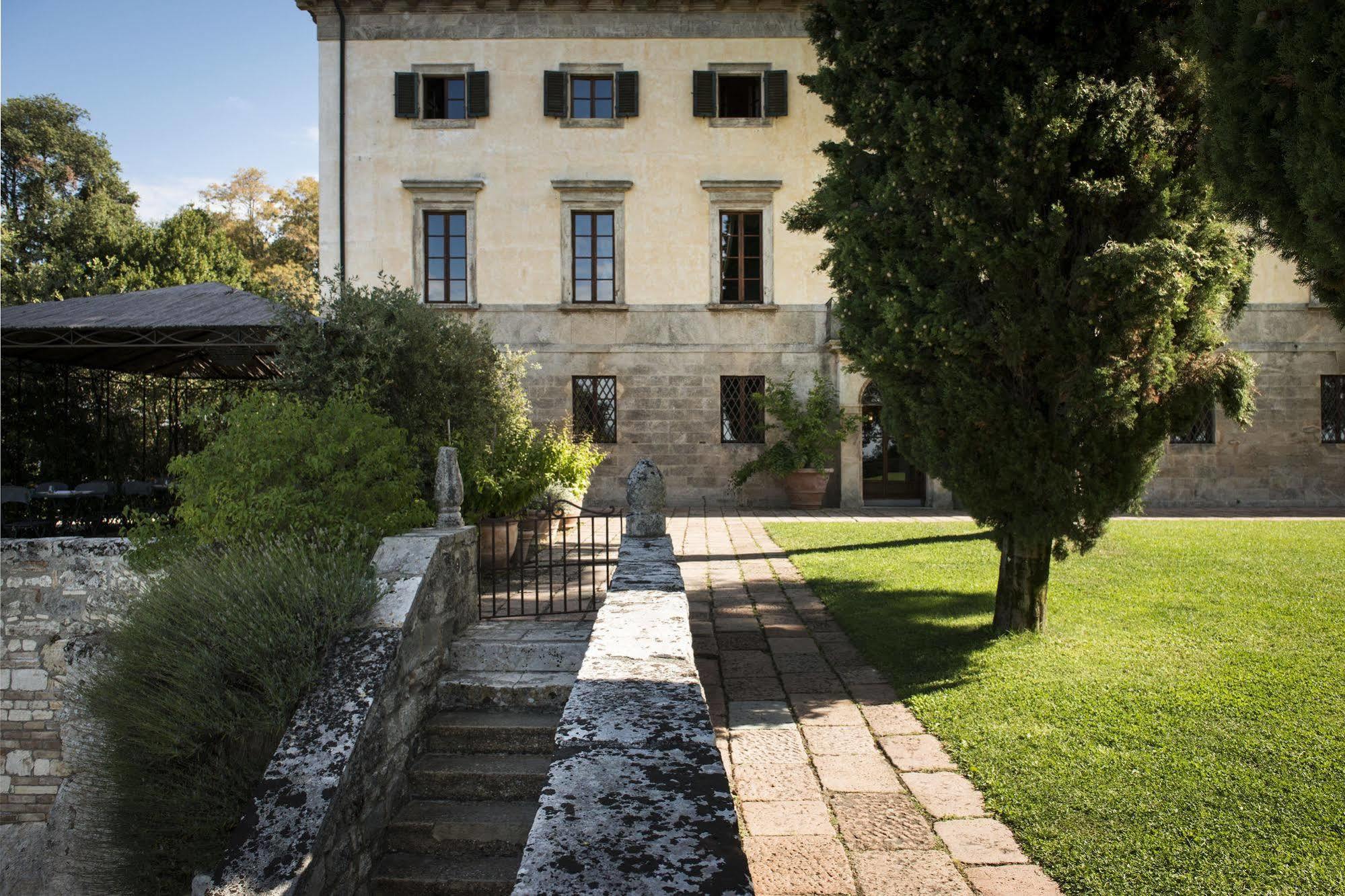 Borgo *